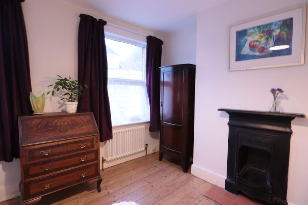 Cute Cottage 5 Min Walk From Cafes Station And Sea Hastings Exteriör bild
