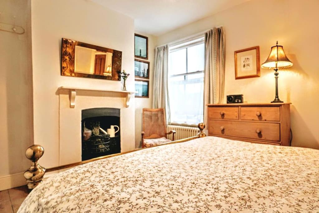 Cute Cottage 5 Min Walk From Cafes Station And Sea Hastings Exteriör bild